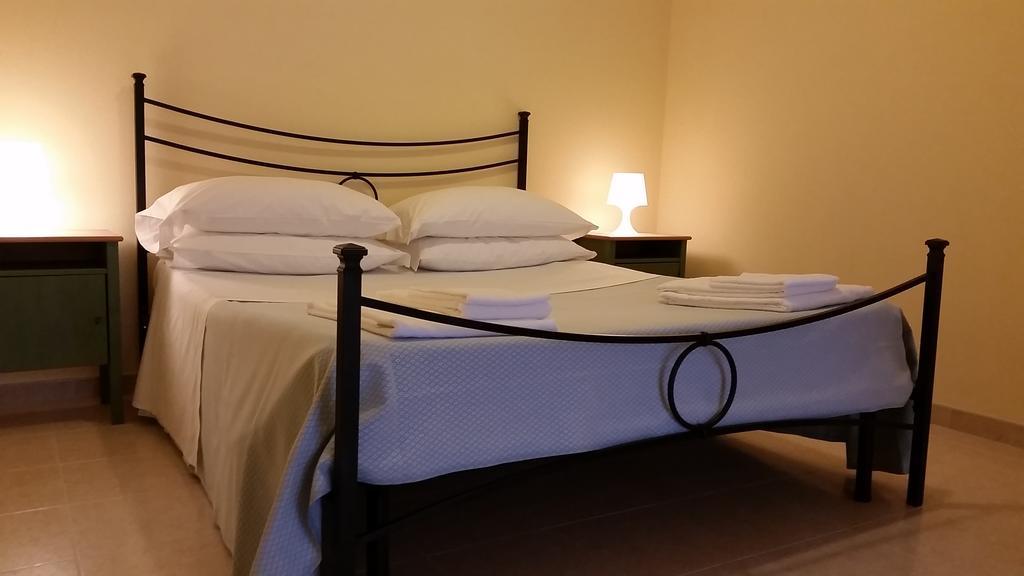 كونفيرسانو Ciao Hotel & Residence - Apartments الغرفة الصورة