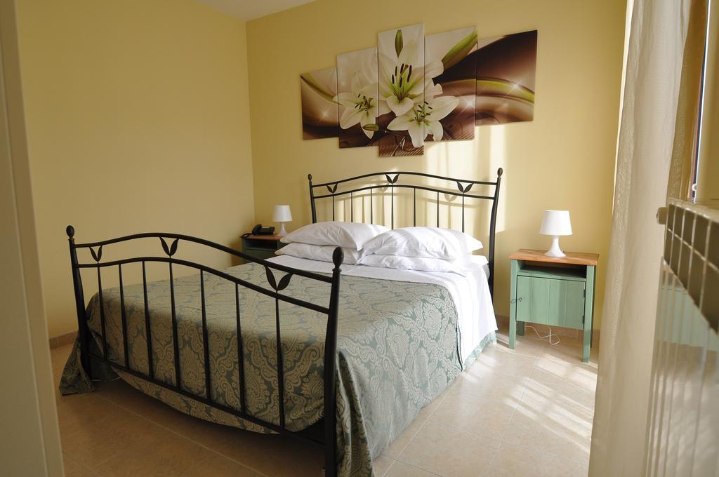 كونفيرسانو Ciao Hotel & Residence - Apartments المظهر الخارجي الصورة